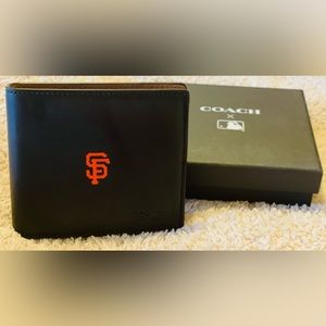 Brand new COACH MLB SF GIANTS Wallet w/ removable cc holder.